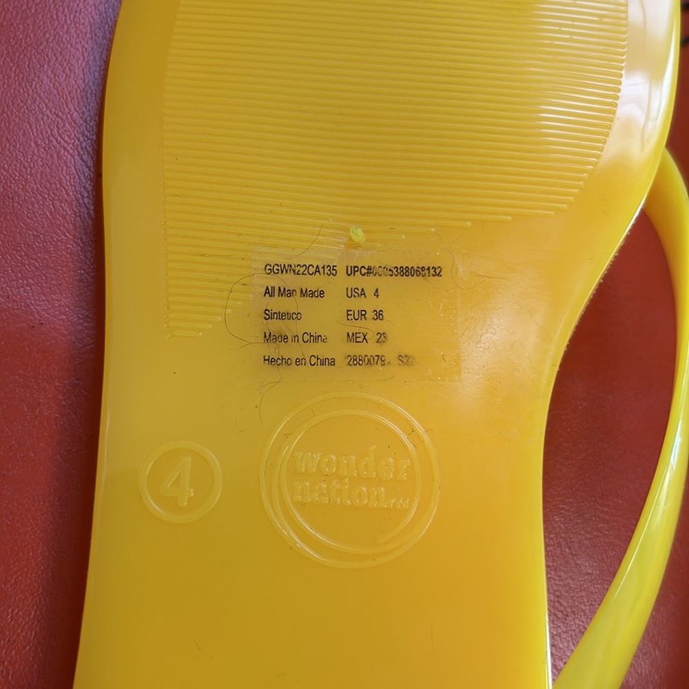 Yellow flip-flops - Picture 4 of 5